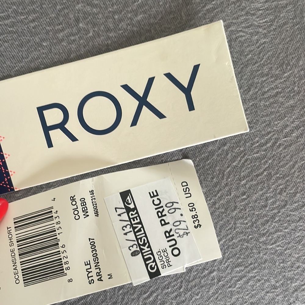 NWT Roxy shorts - Picture 4 of 4